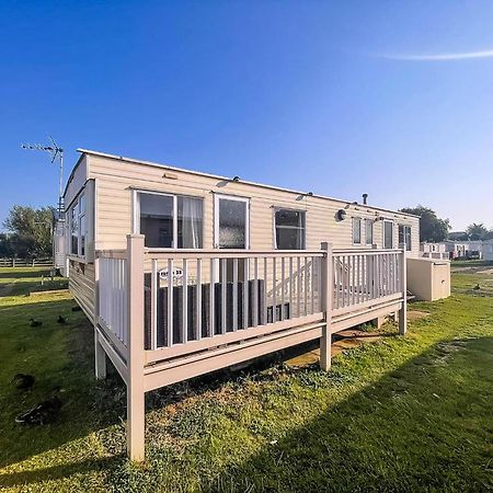 6 Berth Caravan For Hire By The Beach In Heacham, Norfolk Ref 21038C Extérieur photo