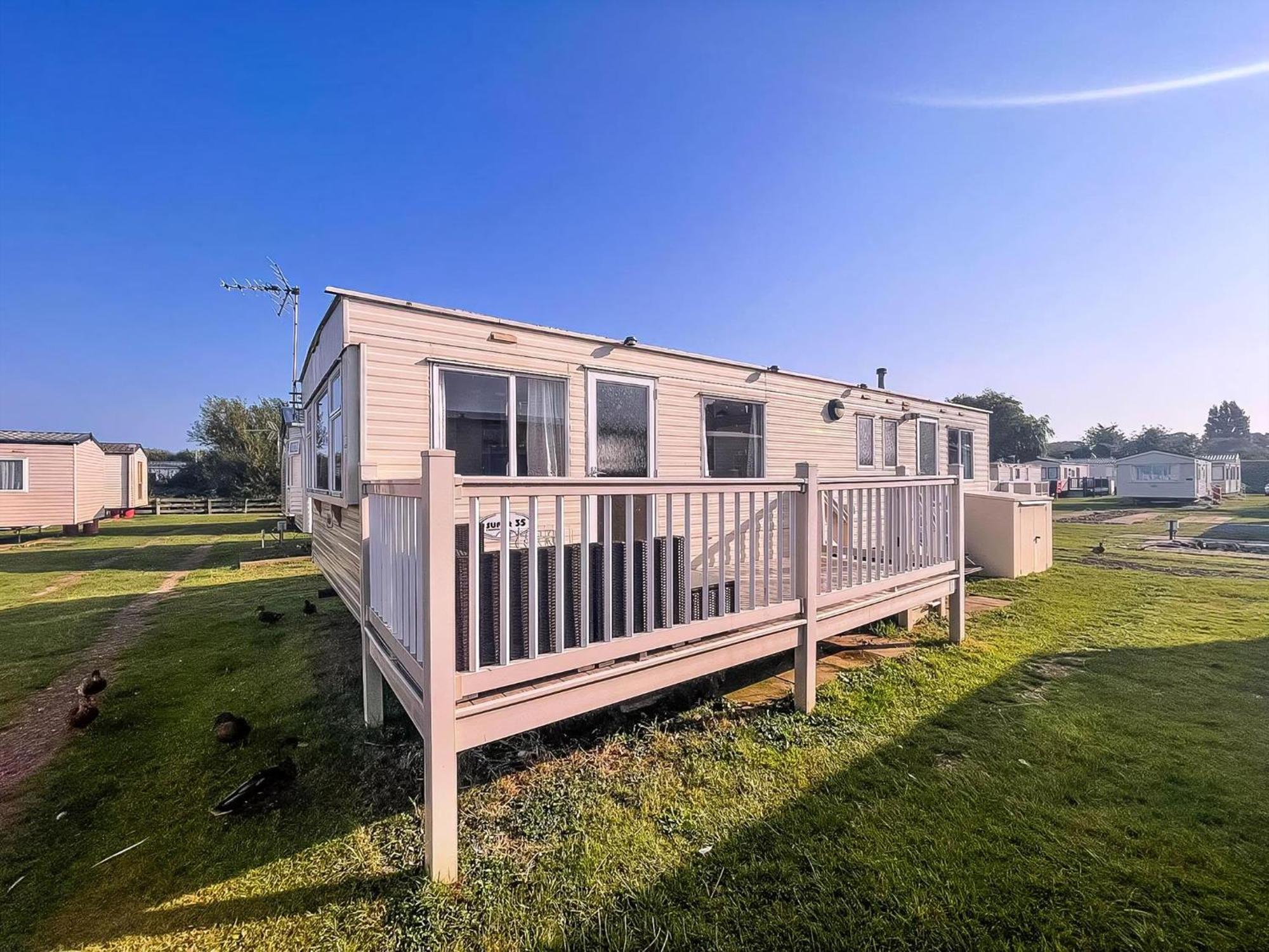 6 Berth Caravan For Hire By The Beach In Heacham, Norfolk Ref 21038C Extérieur photo